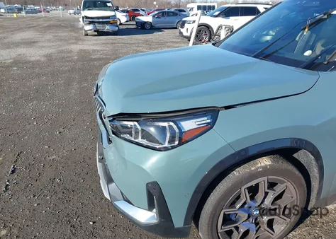 2024 BMW X1 xDrive28I z USA, uszkodzony, nr VIN WBX73EF07R5Z79951